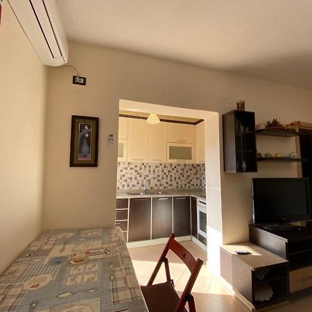 88 Apartment Himare Eksteriør bilde