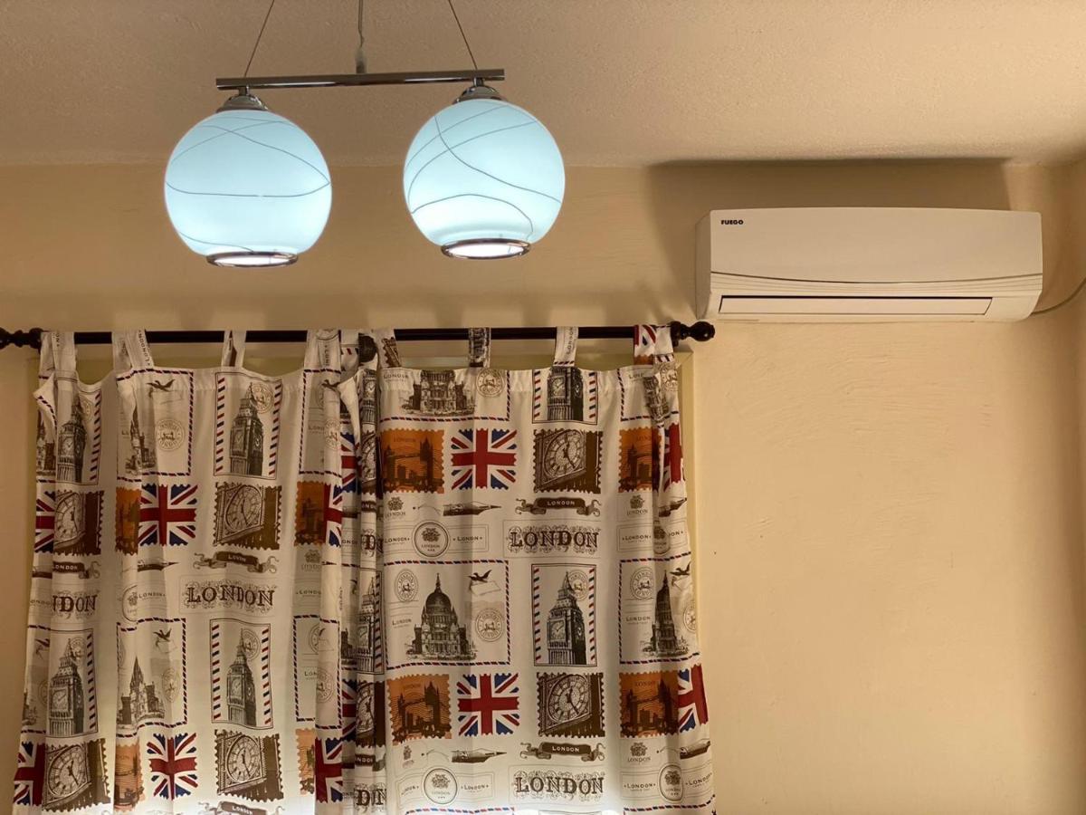 88 Apartment Himare Eksteriør bilde