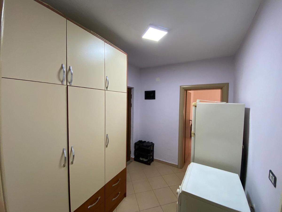88 Apartment Himare Eksteriør bilde