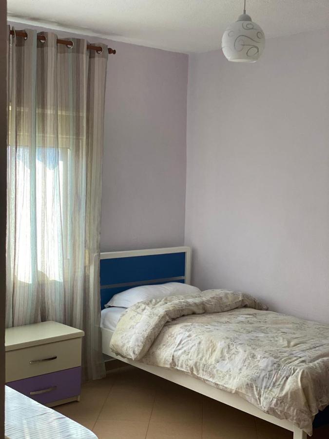 88 Apartment Himare Eksteriør bilde