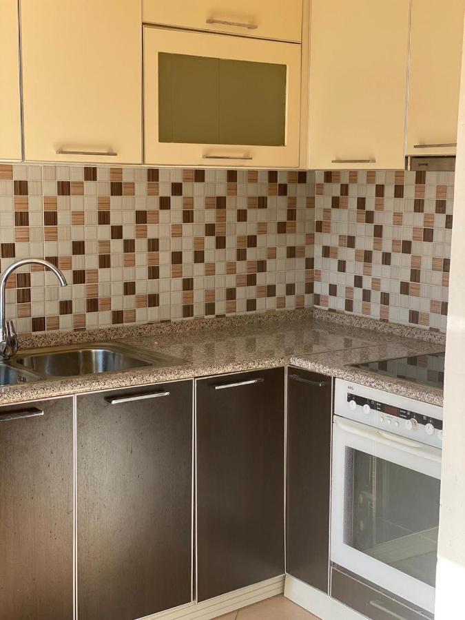 88 Apartment Himare Eksteriør bilde