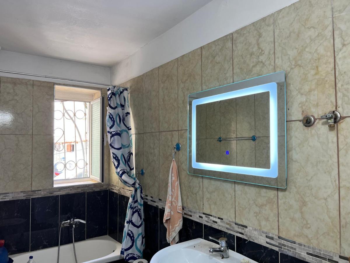 88 Apartment Himare Eksteriør bilde